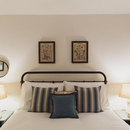 Buckingham Mews_Stone Cottage 4 Бродстейрс Экстерьер фото